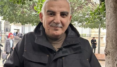 مصدر قضائي يوضّح أسباب الاحتفاظ بالصحفي زياد الهاني